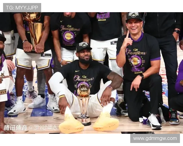 詹姆斯再创历史纪录带领湖人轻取对手,篮网惊险逆转获胜